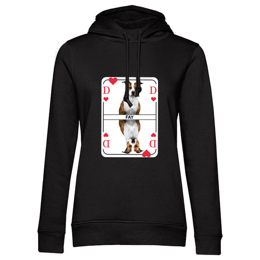 Schwarzer kuscheliger Damen Hoodie mit Herzdame Spielkarten Deisgn auf der Brust. Erstelle dein Unikat und lade ein Bild deines Hundes hoch. So trägst du deinen Hund als Herzdame auf deiner Brust. 