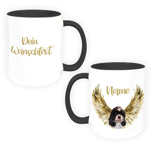 Gedenktasse für Hund oder Katze – weiße Keramiktasse mit schwarzer Innenseite, personalisiert mit Tierfoto, Namen und Flügel-Motiv als Erinnerung.